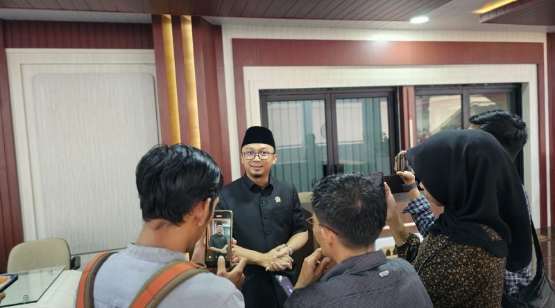 Interupsi Paripurna DPRD, Syukron PKS Tekankan Kolaborasi Bendung LGBT di Lampung