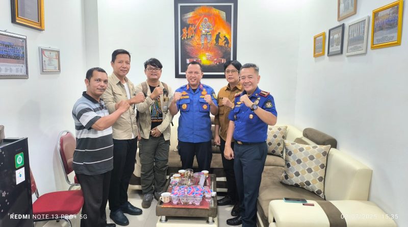 Damkarmat Harapan Penyelamat Dikala Bencana, Penjinak Satwa yang Mengusik Warga,  Taring Lampung Siap Mengedukasi Warga