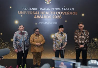 Dukung Program JKN, Ratusan Kepala Daerah Terima UHC Awards 2026
