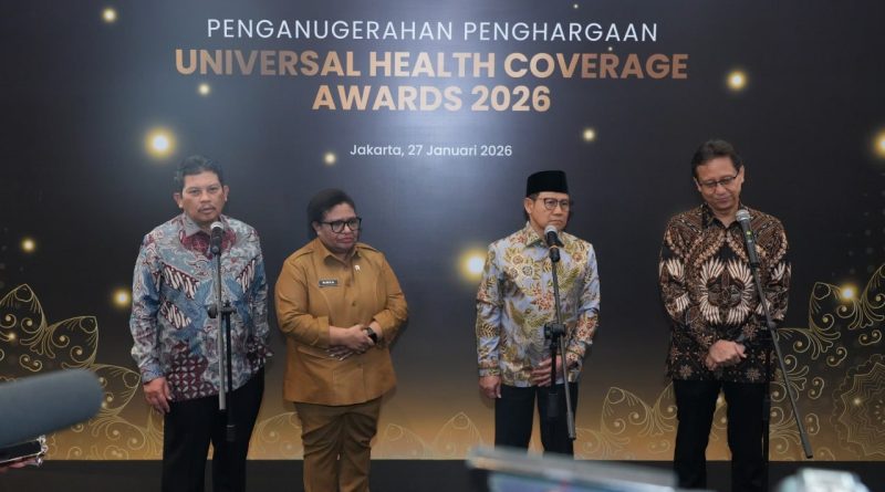 Dukung Program JKN, Ratusan Kepala Daerah Terima UHC Awards 2026
