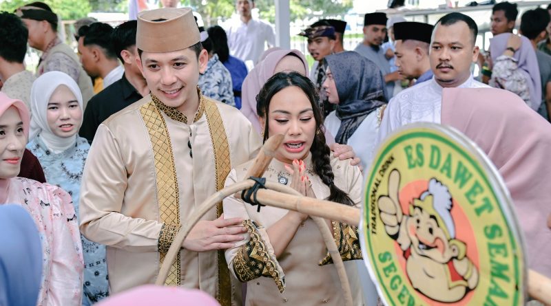 Halalbihalal di Lamban Rakyat Jadi Berkah UMKM, Dagangan Ludes Diborong dan Dibagikan Gratis