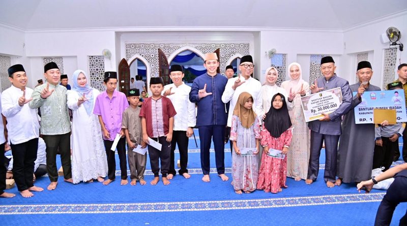 Safari Ramadan,  Gubernur Mirza dan Bupati Egi Tebar Bantuan untuk Masjid dan Anak Yatim