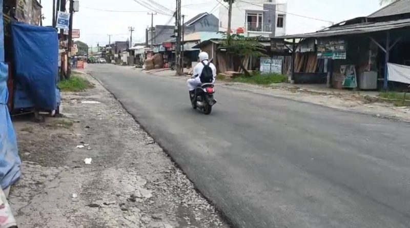 Warga Sambut Baik Perbaikan Jalan Pulau Damar