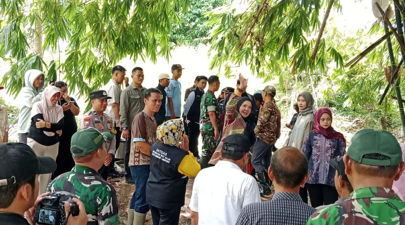 Sigap Evakuasi Talud Roboh, Pemkot Bandarlampung Gandeng TNI