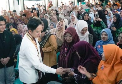 Inspirasi Tak Bisa Digantikan Teknologi,   Bupati Egi Ingatkan Guru Agar Adaptasi di Era AI