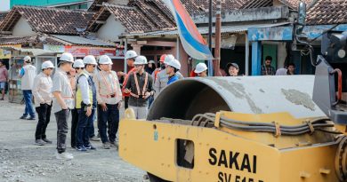 Strategi Gubernur Mirza Wujudkan Jalan Provinsi Mantap 98% di Lampung Tengah Strategi Gubernur Mirza Wujudkan Jalan Provinsi Mantap 98% di Lampung Tengah