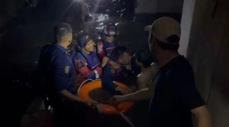 BPBD Lampung Sebut 16 Kecamatan Terdampak Banjir,   Tim Gabungan Bersihkan Sedimen