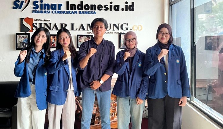 Mahasiswa FISIP Unila Pelajari Strategi Redaksi dan Manajemen Media
