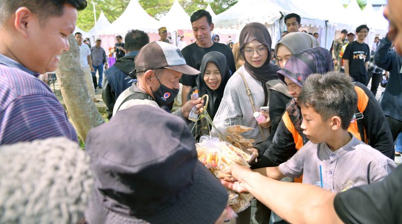 Geliat Ekonomi IDS Sumatra 2026,   Ikhsanudin Kaget Dagangannya Langsung Ludes