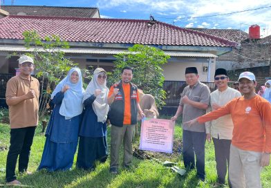 DPD PKS Bandar Lampung Salurkan 60 Sapi dan 18 Kambing untuk Masyarakat