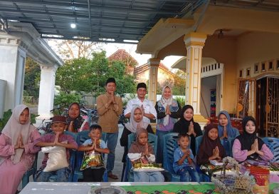 Jum’at Berkah, SMSI Tulang Bawang Beri Sembako dan Uang Tunai pada 8 Anak Yatim