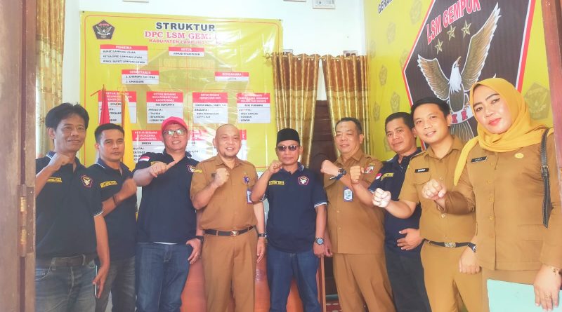 Berikan Pengawasan dan Pembinaan,  Kesbangpol Kunjungi Kantor LSM GEMPUR
