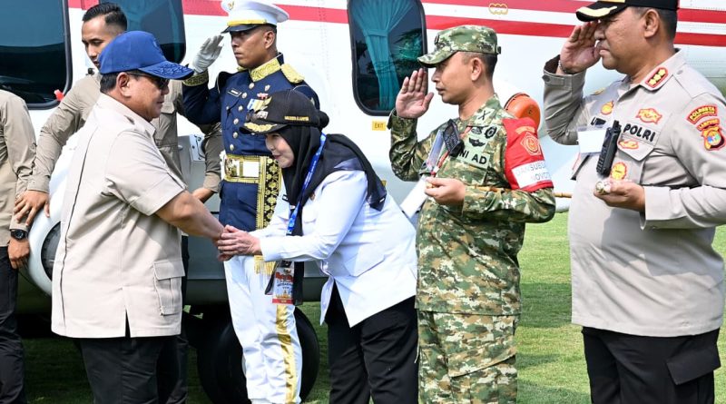 Walikota Bunda Eva Sambut, Kedatangan Presiden Prabowo