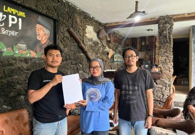 Pimpin SPML 2026 – 2029, Tuti Nurkhomariyah – Umar Robbani Fokus Bela Pekerja Media Pimpin SPML 2026 – 2029, Tuti Nurkhomariyah – Umar Robbani Fokus Bela Pekerja Media