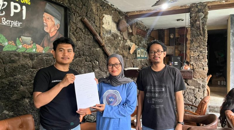 Pimpin SPML 2026 – 2029, Tuti Nurkhomariyah – Umar Robbani Fokus Bela Pekerja Media Pimpin SPML 2026 – 2029, Tuti Nurkhomariyah – Umar Robbani Fokus Bela Pekerja Media