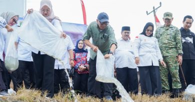 Restocking Ikan Jadi Upaya Nyata Pemprov Lampung Menjaga Ekosistem Sungai Mesuji