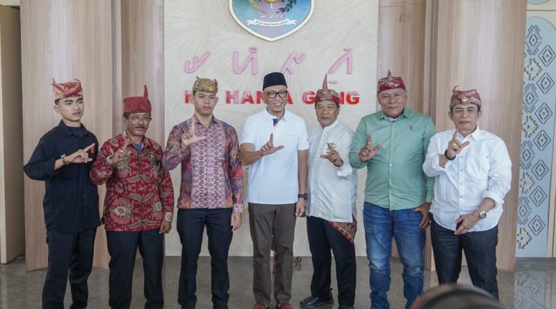 Bangun Lampung Berkarakter, Pemprov Perkuat Sinergi Dengan Masyarakat Adat