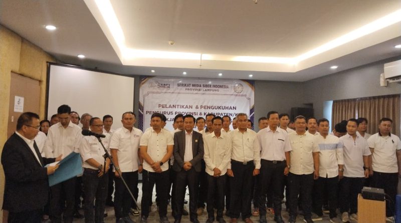 Perkuat Sinergi Tata Kelola, Ketum SMSI Kukuhkan Pokja Newsroom Jaga Desa di Lampung