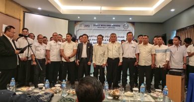 Perkuat Tata Kelola Pemerintahan,  Ketum SMSI Kukuhkan Pokja Newsroom Jaga Desa