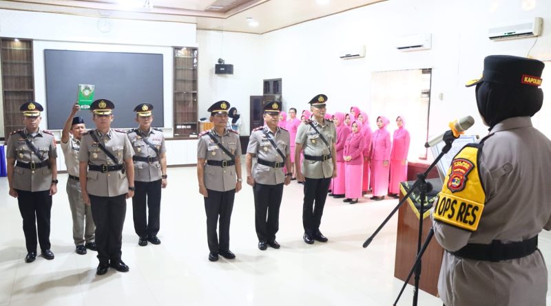 Pimpin Sertijab, Kapolres Tekankan ke Seluruh Jajaran Agar Jaga Kepercayaan Masyarakt, Kedepankan Sikap Humanis