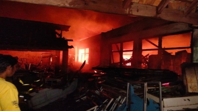 RSUD Mayjen Ryacudu Terbakar, Pasien Diungsikan Ditempat Penampungan Sementara