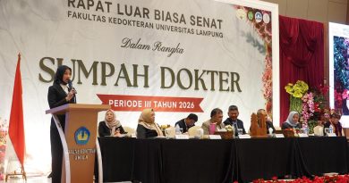 Perkuat SDM Kesehatan,  Pemprov Dorong Dokter Baru Unila Ambil Peran