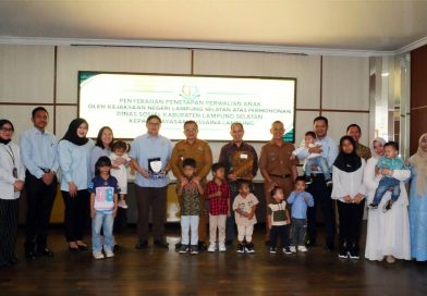 Kajari Serahkan Penetapan Perwalian Delapan Anak Yayasan Bussaina ke Dinas Sosial