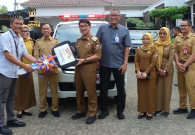 Kedua Kalinya, Pemkab Terima Mobil Ambulance dari Bank Lampung