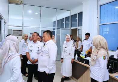 Rapat Perdana,  Lukman Pura Tegaskan Komitmen Perkuat Kualitas Pelayanan